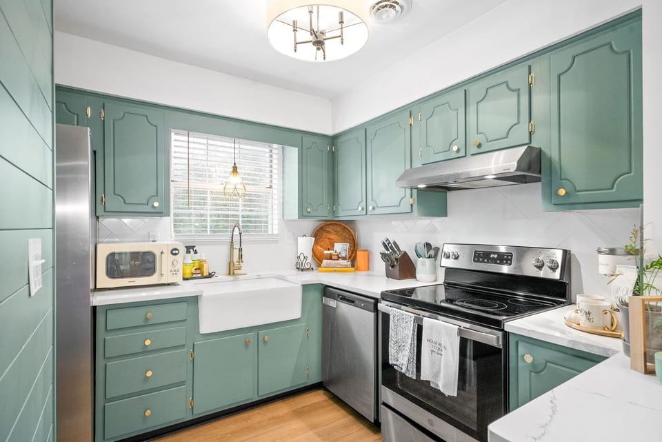 Condo, 2 Queen Beds, Patio, Garden View (104 Azalea Ct) | Private kitchen