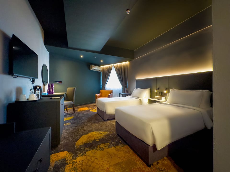 Deluxe Room, 2 Twin Beds | Premium bedding, in-room safe, desk, blackout drapes