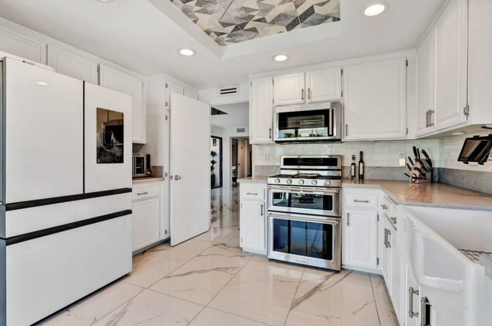 Double Kitchen Aid oven