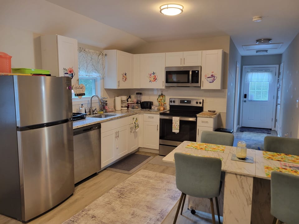 Kitchen - full view
