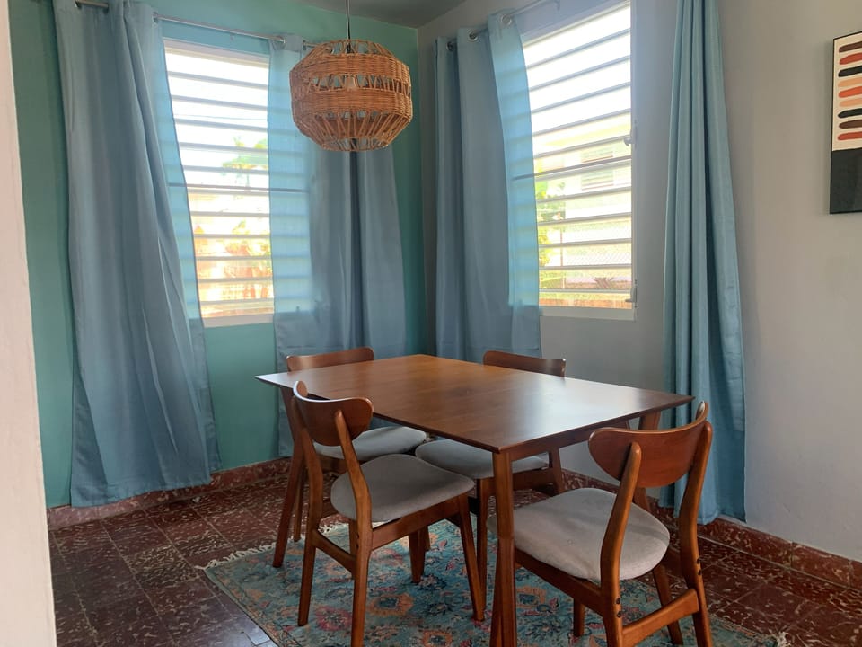 Dining room, dining table