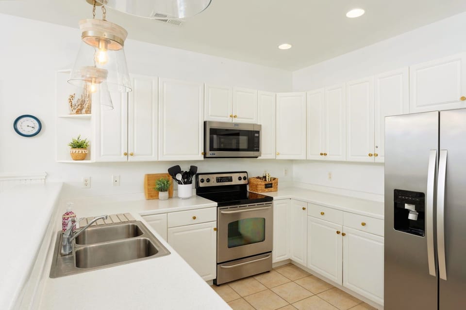 Fully stocked kitchen #TopsailIsland #BeachHouse #TeavanHaus #Family