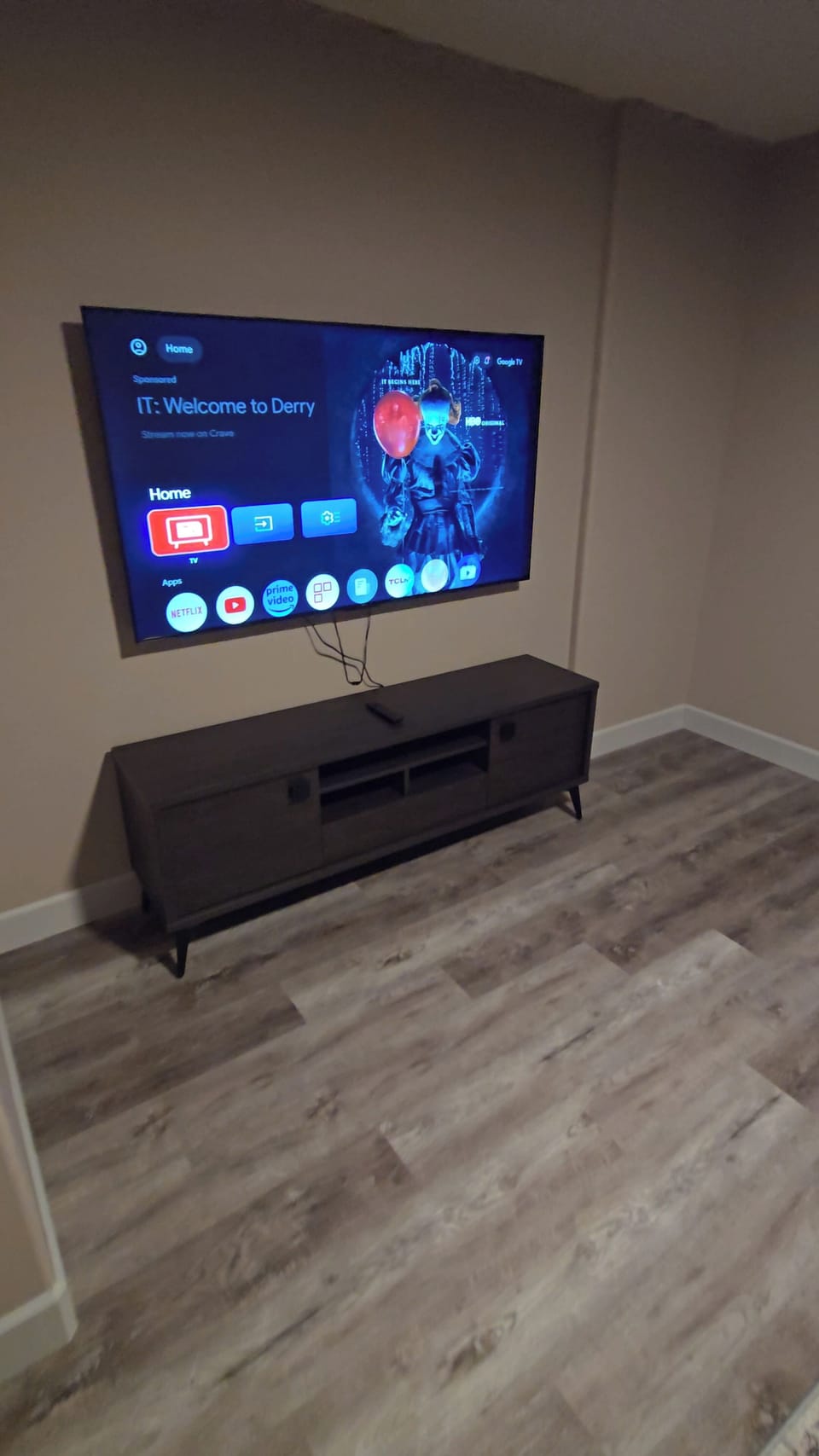 65" smart TV 