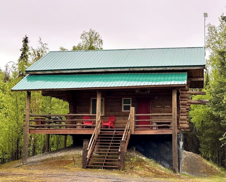 Rustic & charming- enjoy your Alaskan escape.