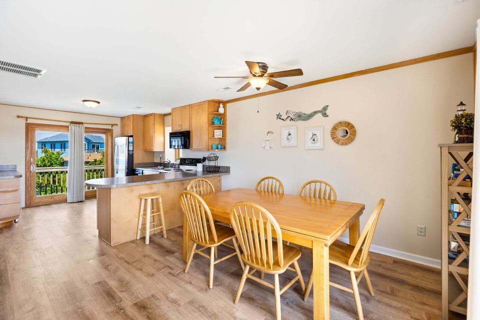 Breakfast Bar & Beverage Cooler — perfect for quick bites or happy hour gatherings.