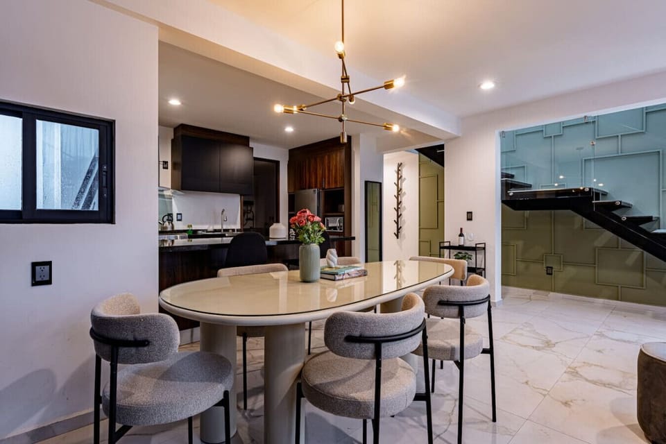 Gather, cook, and connect. Your easy urban base.