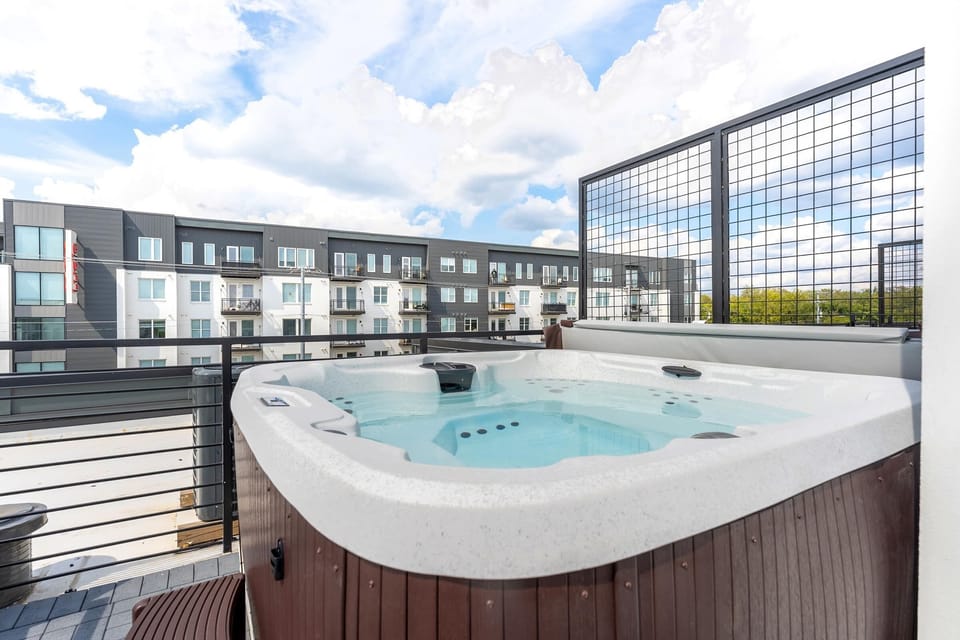 The rooftop hot tub is your group's private escape. Sink into warm water and reclaim the moment before heading back out to explore Nashville's restaurant row