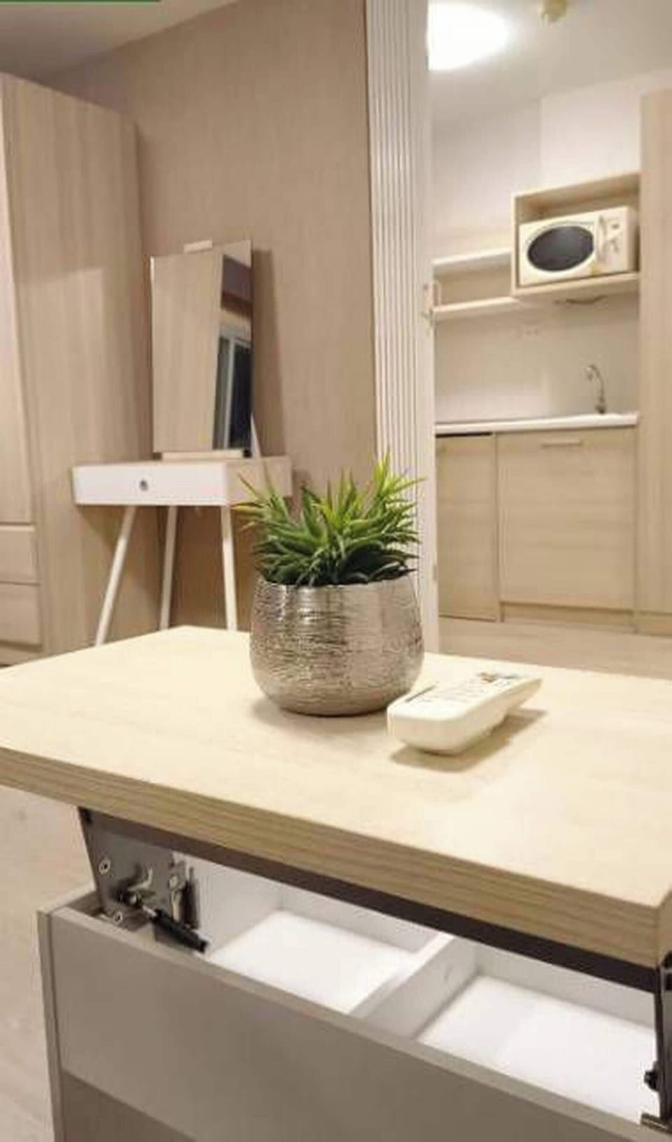 Studio, Accessible | Interior