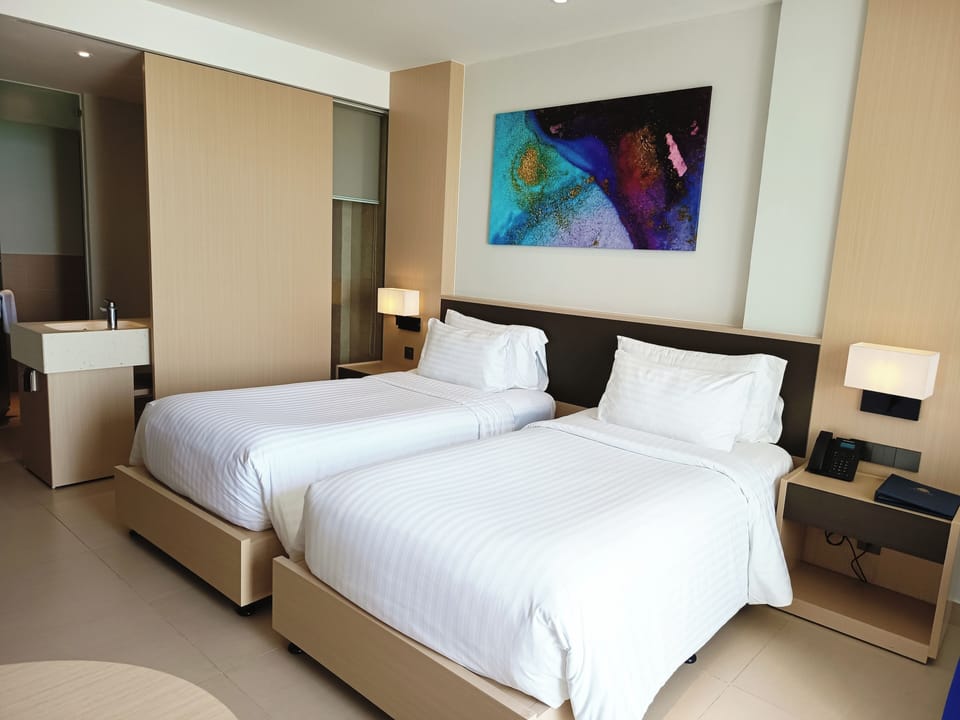 Minibar, in-room safe, desk, soundproofing