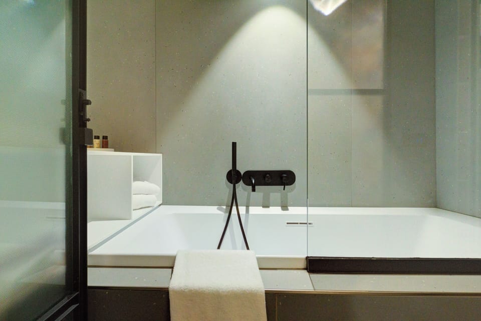 Double Room, Garden View | Bathroom | Slippers
