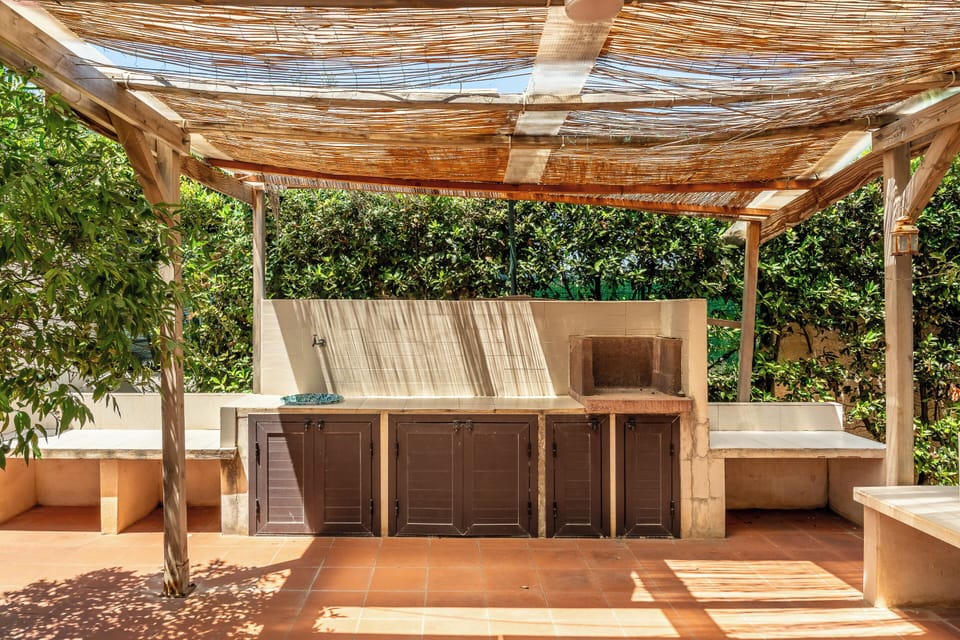 BBQ/picnic area
