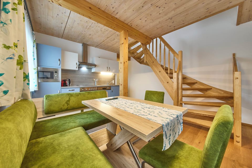 Comfort Condo, 2 Bedrooms, Pets Allowed, Garden View | Living area | 50-inch flat-screen TV with cable channels