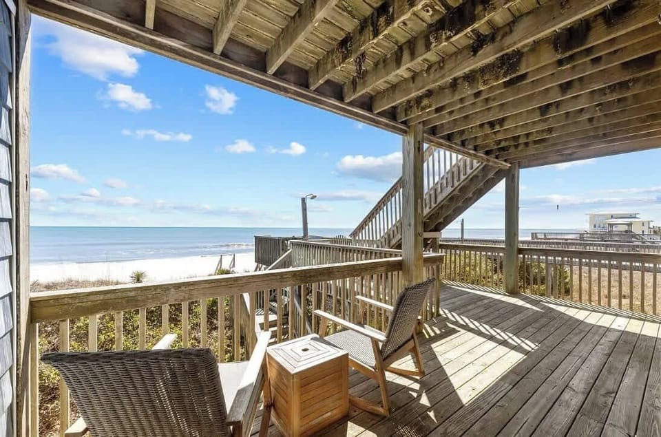 A breezy spot to unwind.