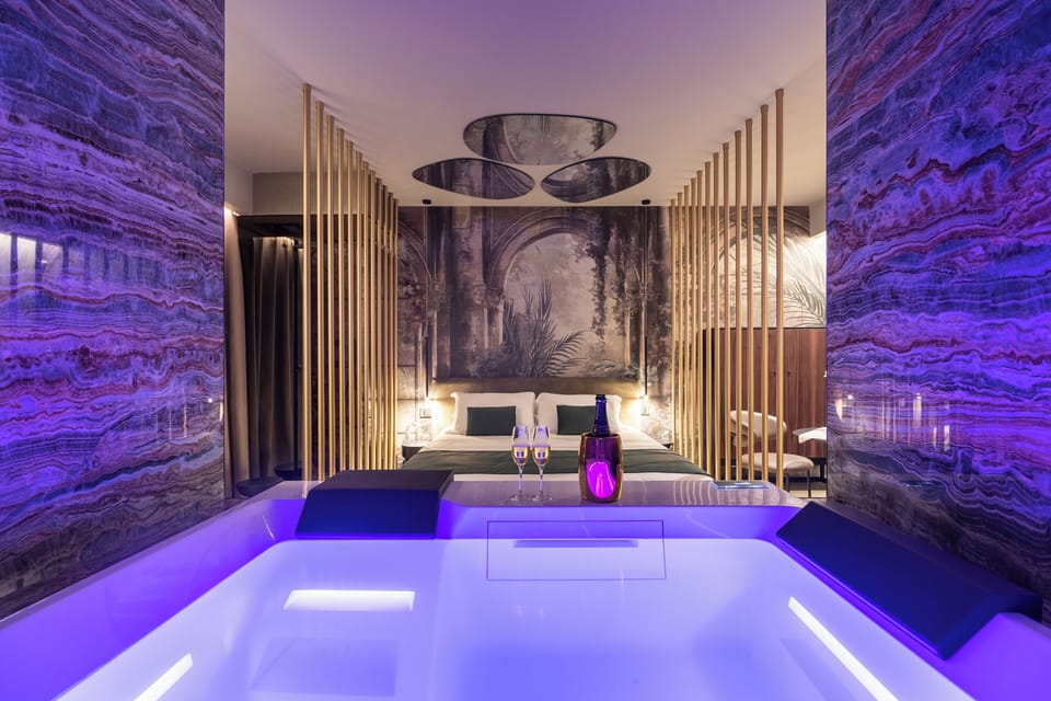 Luxury Suite, Private Pool | Spa | Hot tub