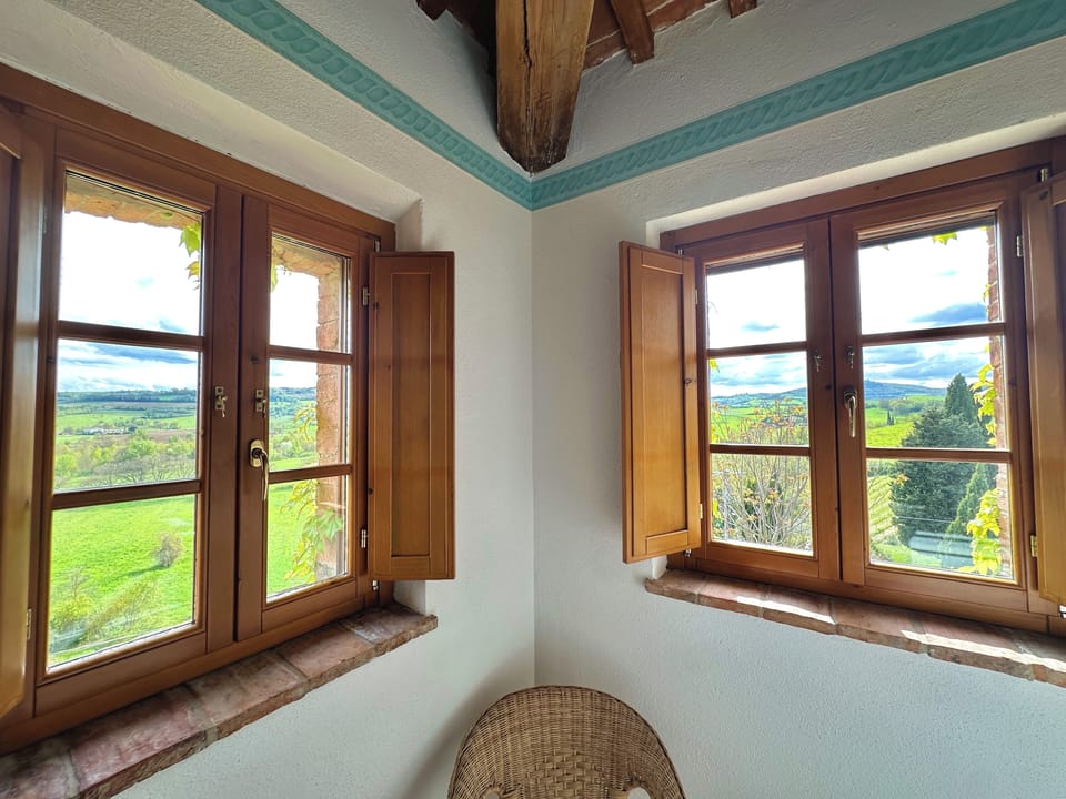 Standard Apartment, 3 Bedrooms, Hill View | Hill view