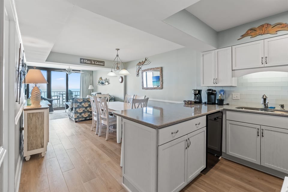Well equipped Kitchen