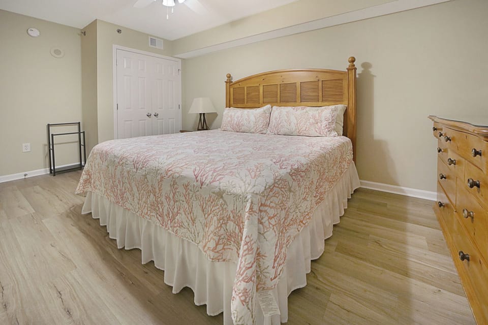 Queen in the 4th Bedroom