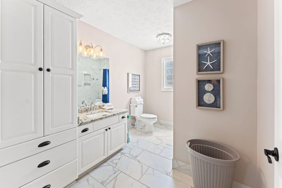 2nd Bathroom - spacious shared hall bath