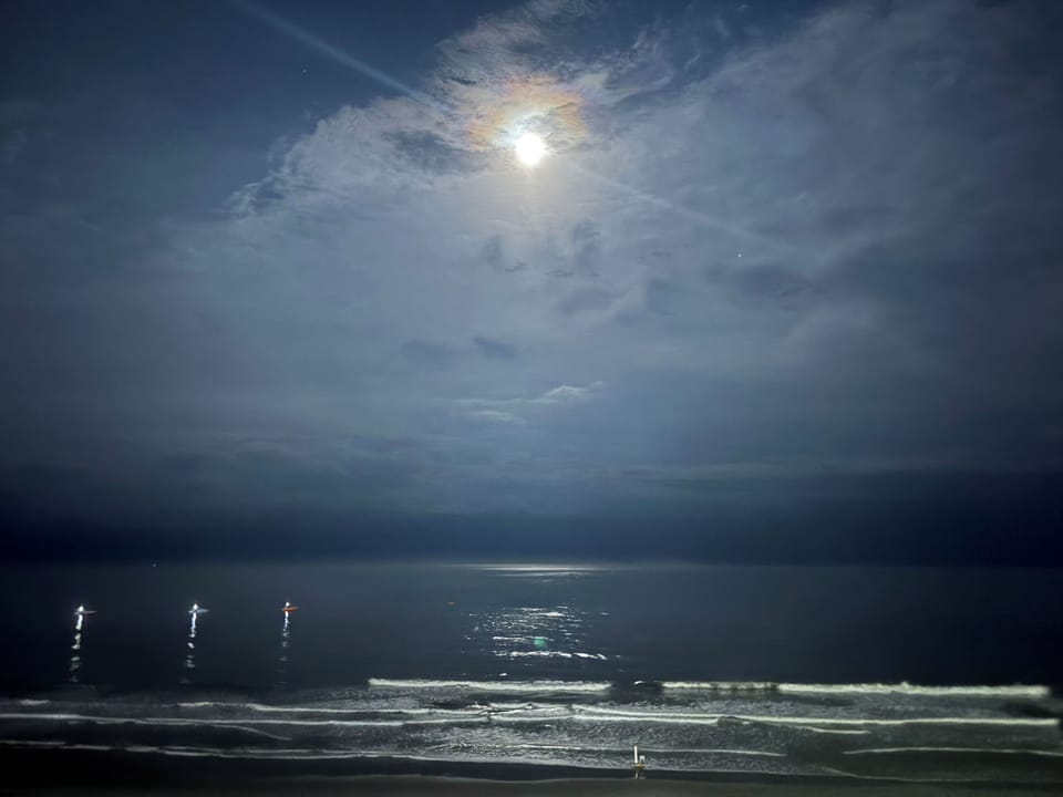 Starry nights await you from the balcony.