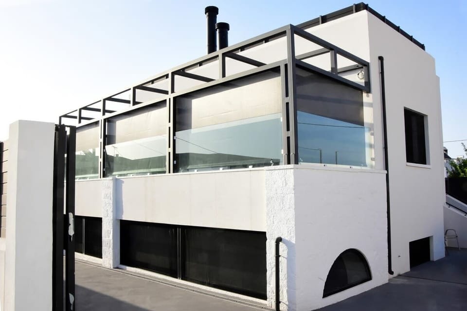 House | 1 bedroom, soundproofing