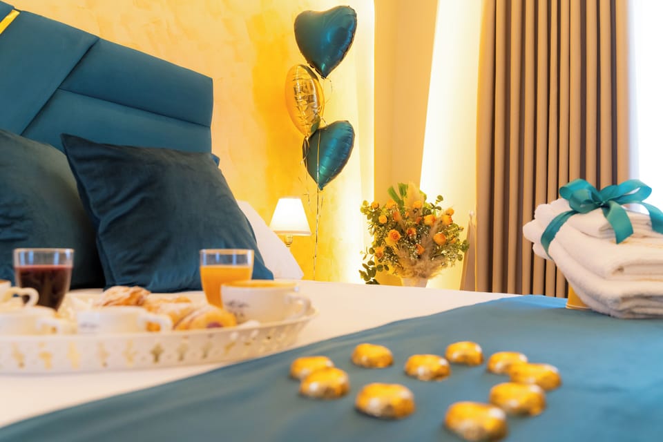Luxury Suite, Sea View | In-room safe, free WiFi