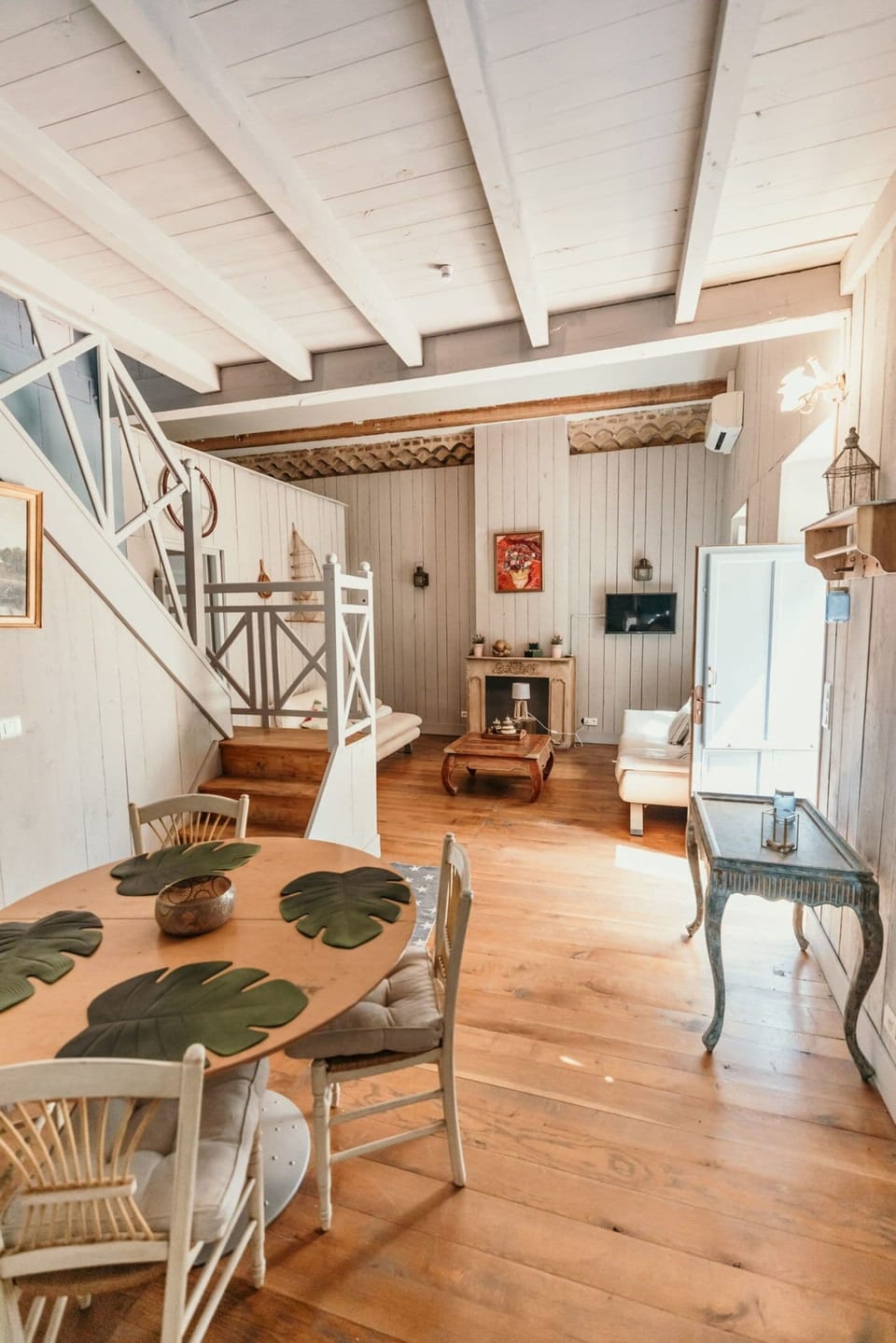 Classic Cottage, Patio, Garden View | Dining room