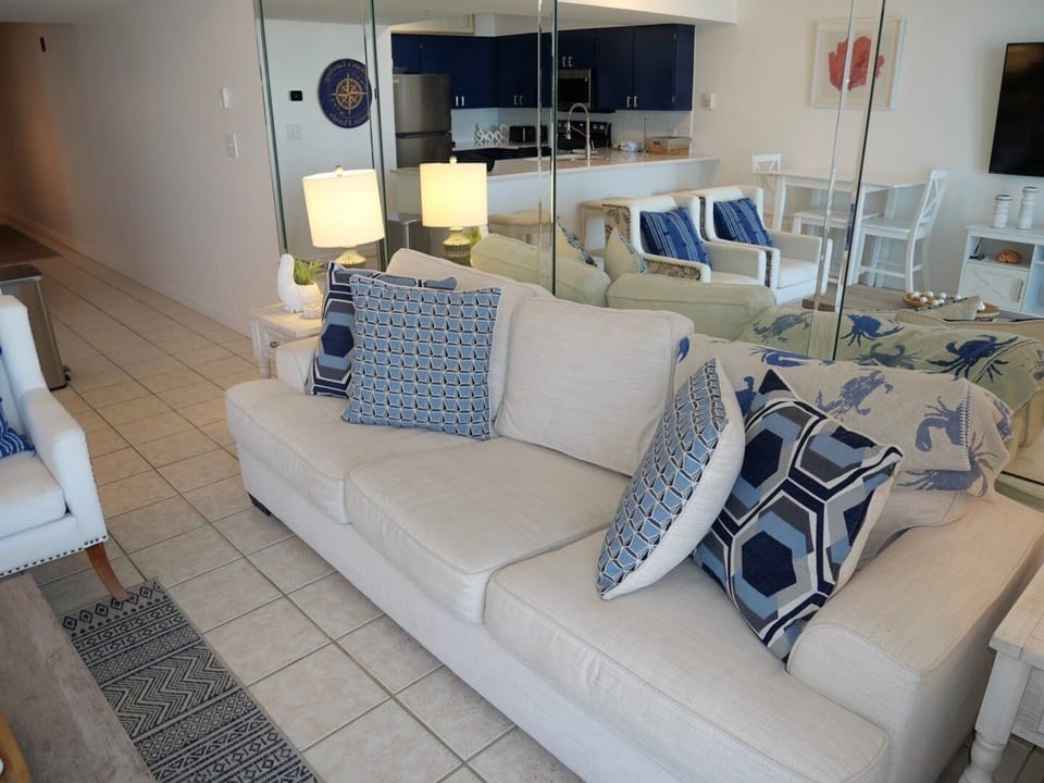 House, 1 Bedroom | Living area | Smart TV, streaming services