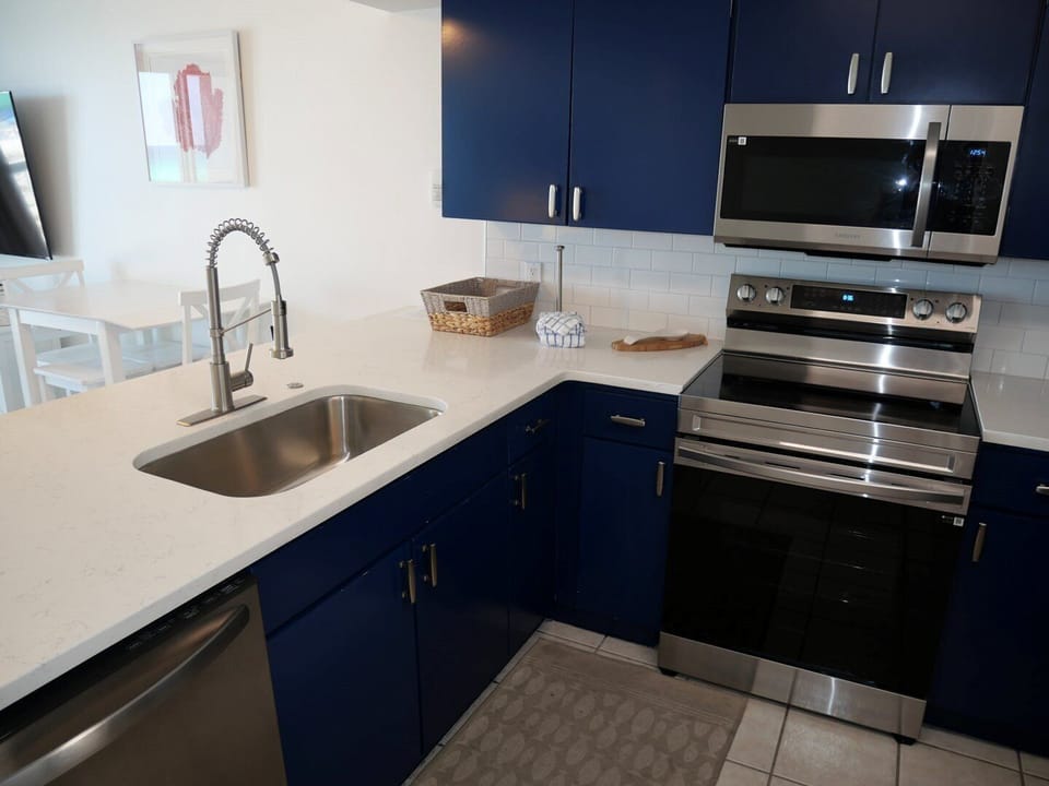 House, 1 Bedroom | Private kitchen | Coffee/tea maker, fridge, oven, toaster