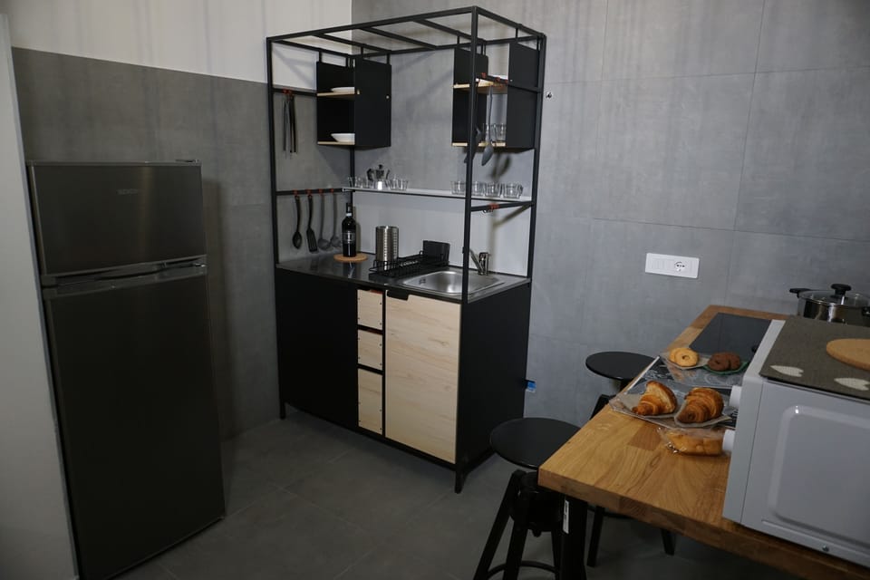 Standard Apartment, 1 Bedroom | Private kitchen