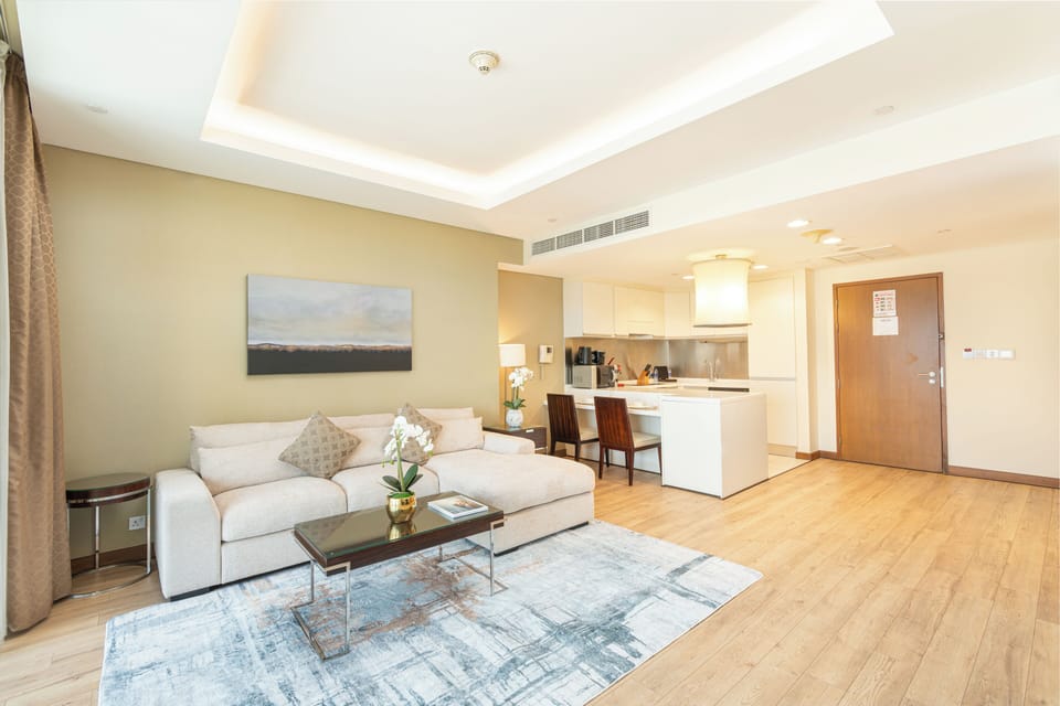 Luxury Apartment, Balcony, City View | Living room | 30-inch Smart TV with digital channels