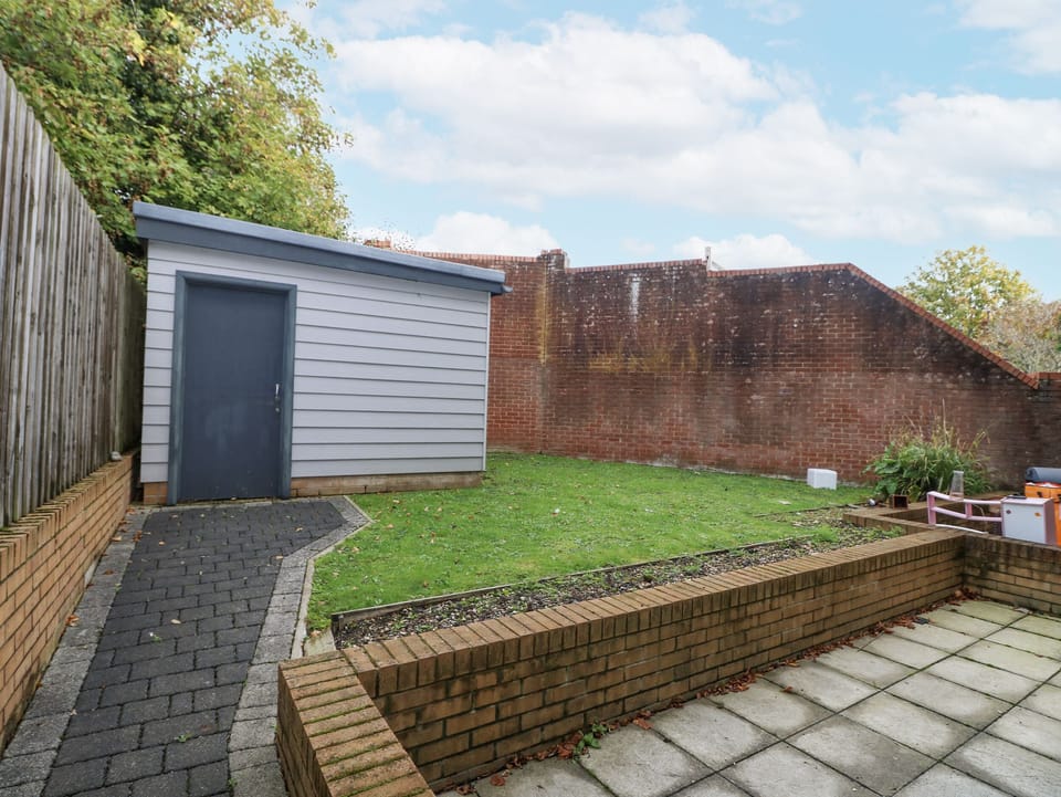 Cottage | Property grounds