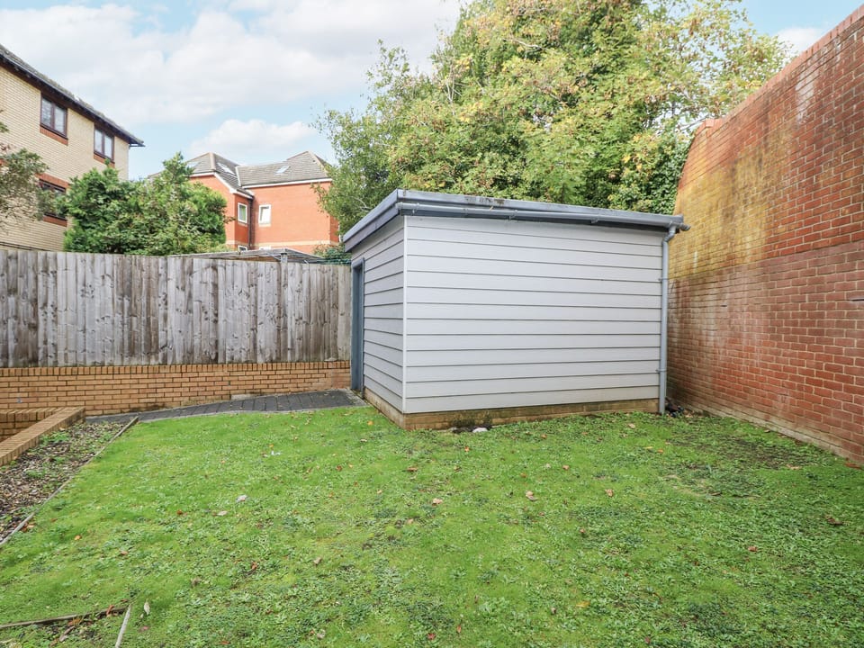 Cottage | Property grounds