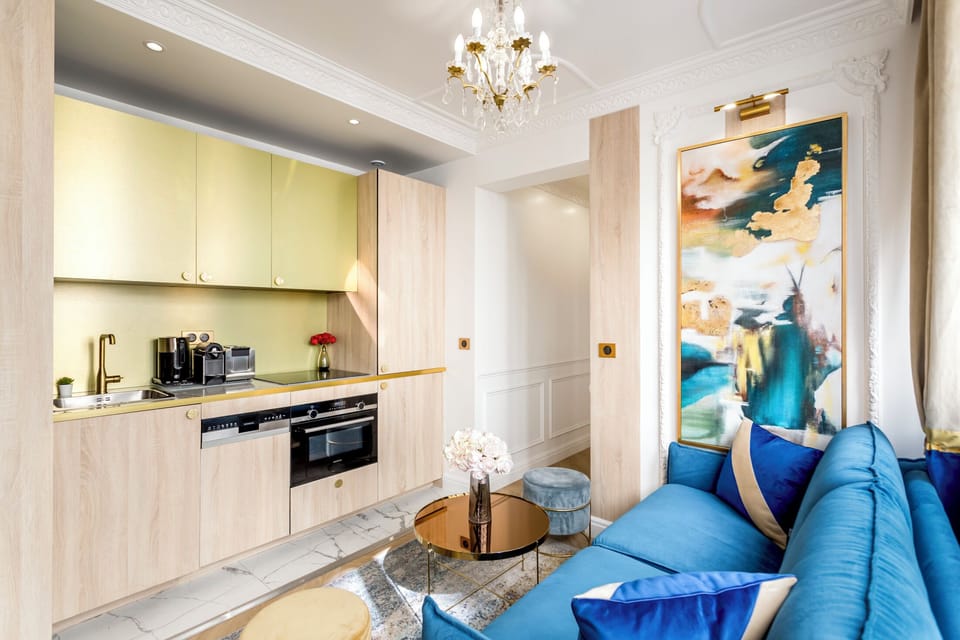 Apartment, Courtyard View | Living area | 43-inch Smart TV with cable channels, Netflix, streaming services