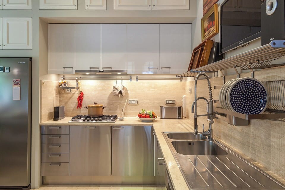 The lovely indoor kitchen.