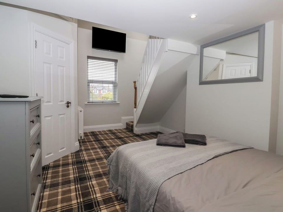 3 bedrooms, individually decorated, individually furnished, free WiFi
