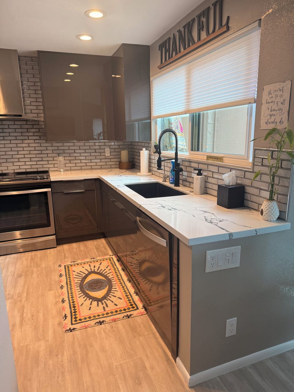 Beautifully Updated Kitchen