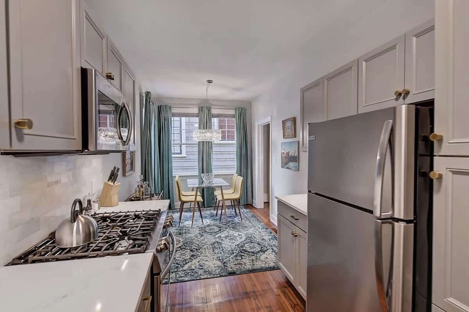Stock the fridge with your favorite finds and enjoy the ease of a true home-away-from-home setup.