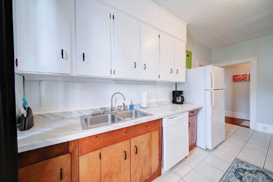 Everything you need to cook, reheat, or enjoy a quick meal at home.