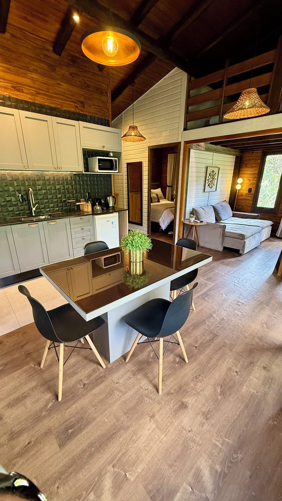 Double Room, Lanai, Garden View | Interior