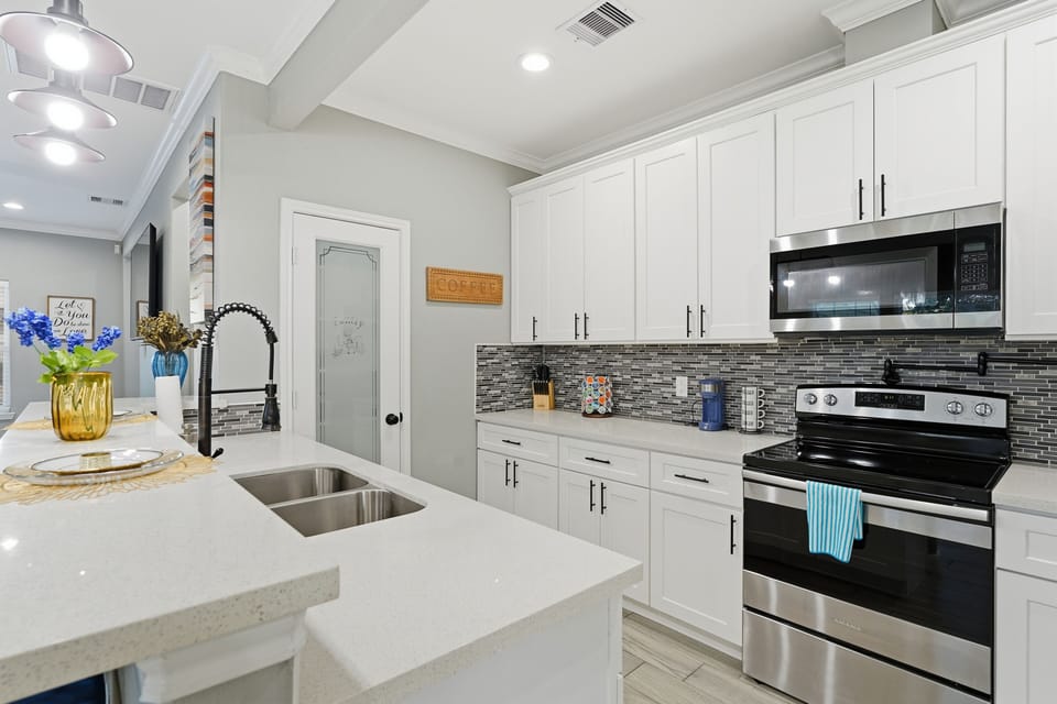 Kitchen Unit B