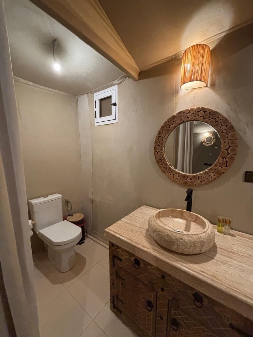Bidet, towels, soap, shampoo