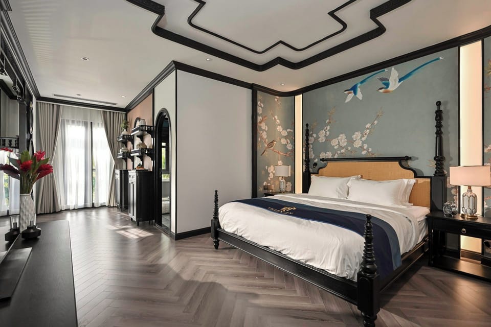 Deluxe Double Room, Balcony, Lake View | In-room safe, desk, laptop workspace, soundproofing