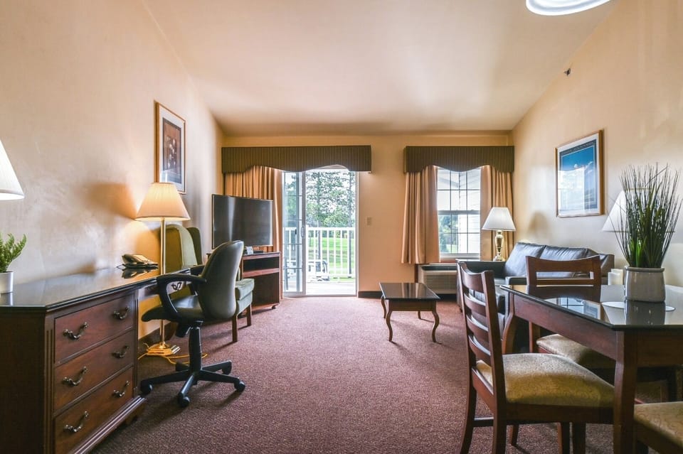 Settle in with balcony light and space to spread out.
