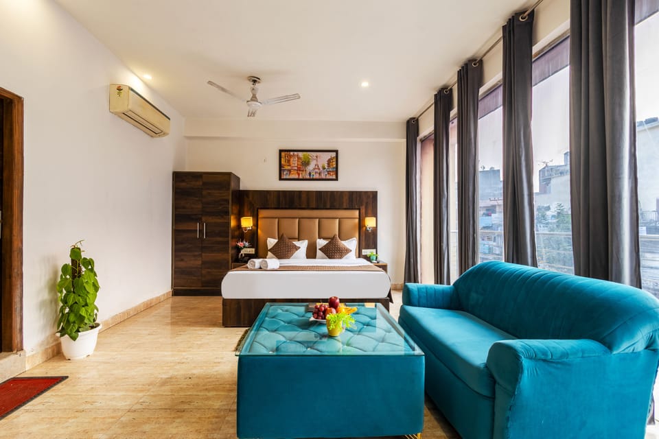 Superior Double Room | Premium bedding, in-room safe, desk, laptop workspace
