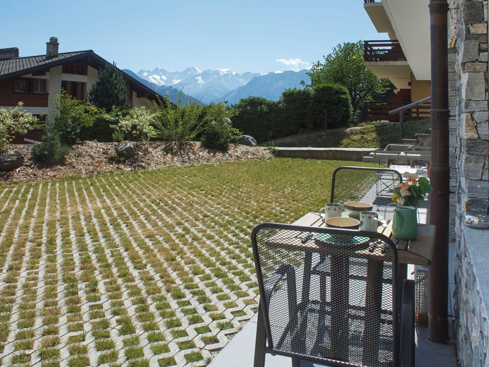 Garden, Outdoor Furniture, Flagstone, Groundcover, Chair, Backyard, Landscaping, Shade, Yard, Lawn
