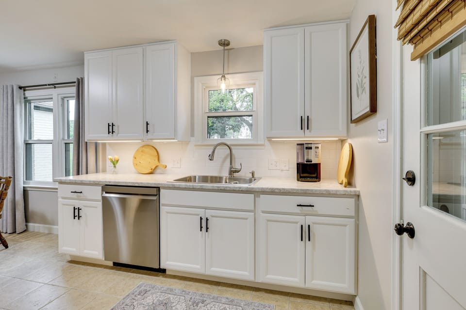 Kitchen | Main Level