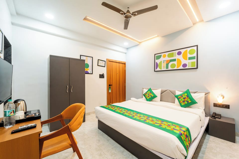 Standard Double Room | Iron/ironing board