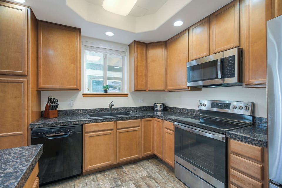 CC102 Kitchen