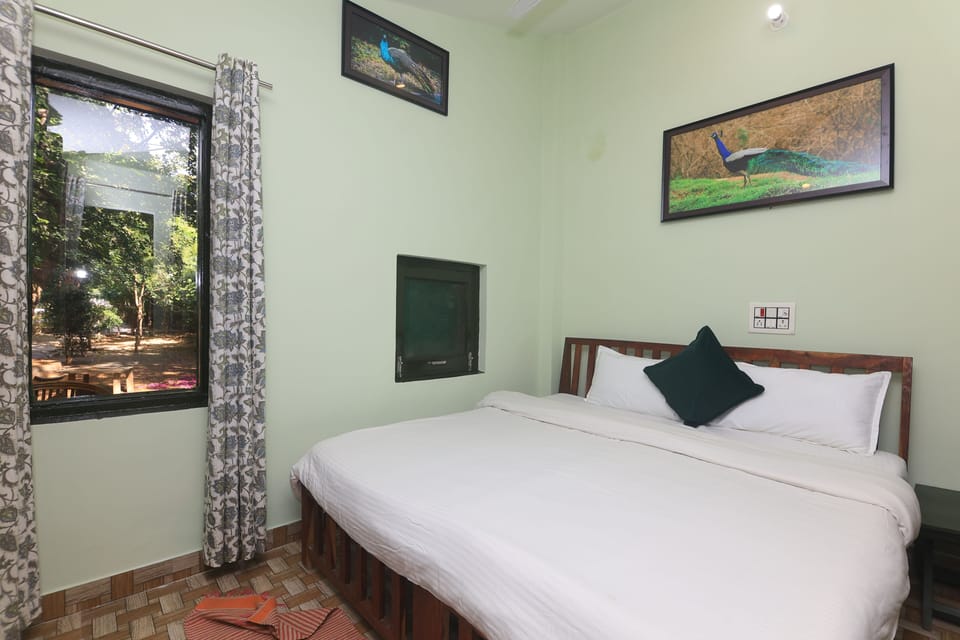 Family Room | WiFi (free), bed sheets