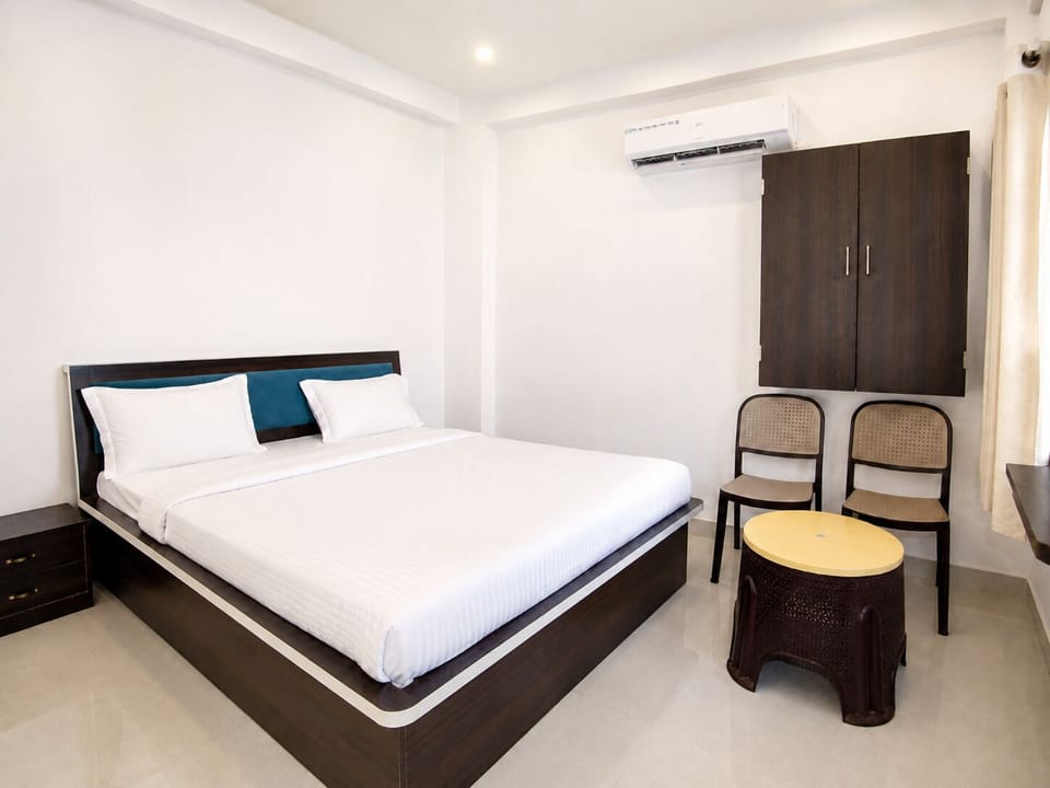 Deluxe Double Room | Desk, laptop workspace, WiFi (free)